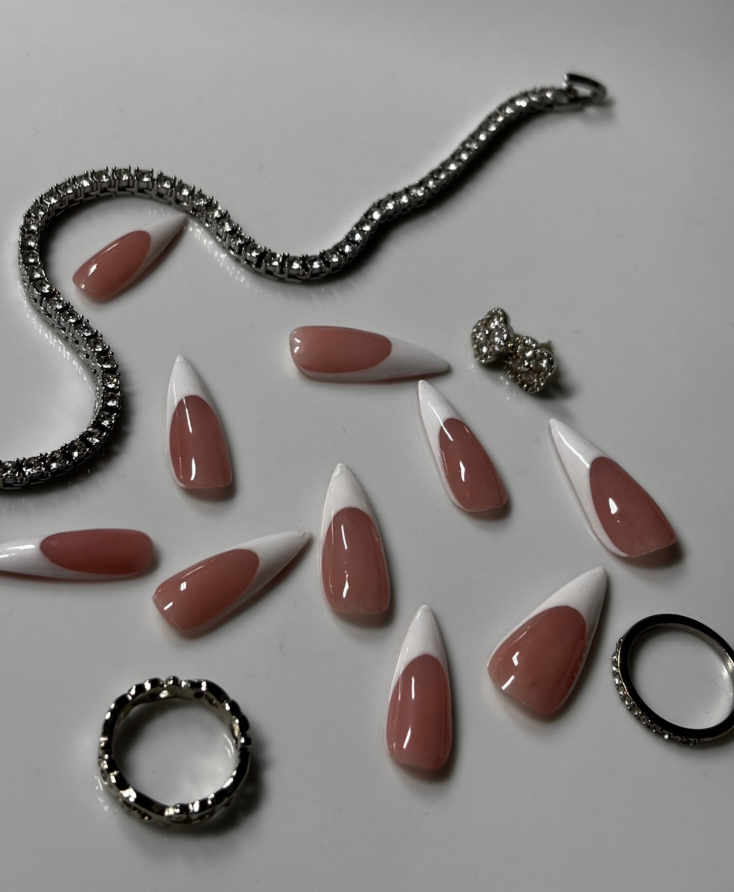 Signature Tips-White